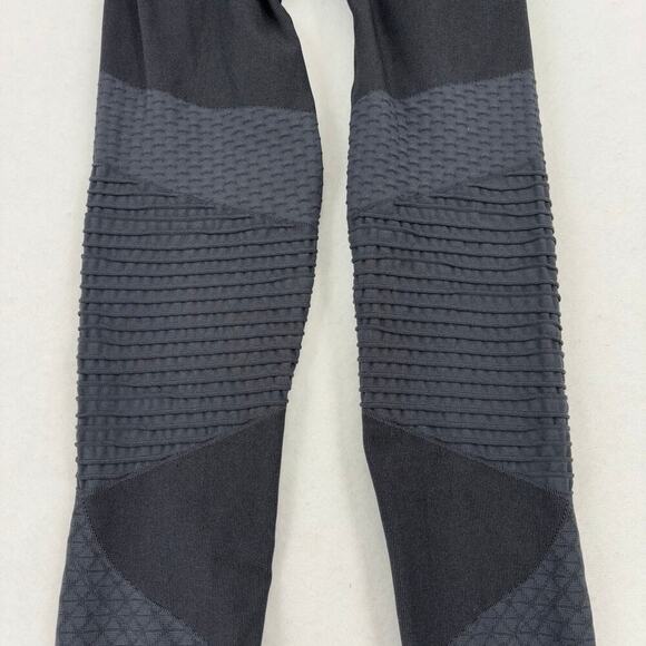 Spanx Ankle Leggings Women's Size M Black High Rise Stretch Textured Leg Panels - Picture 4 of 9